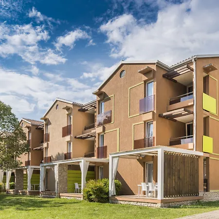 Stella Plava Laguna アパート *