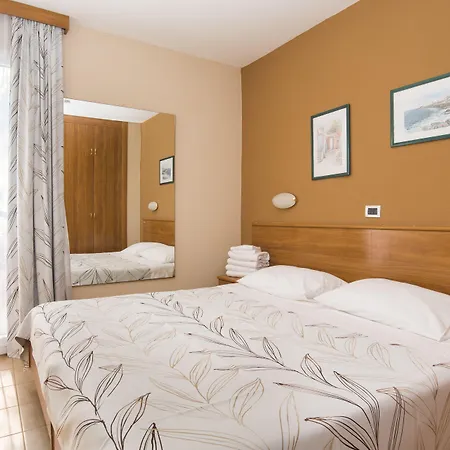 Stella Plava Laguna アパート *