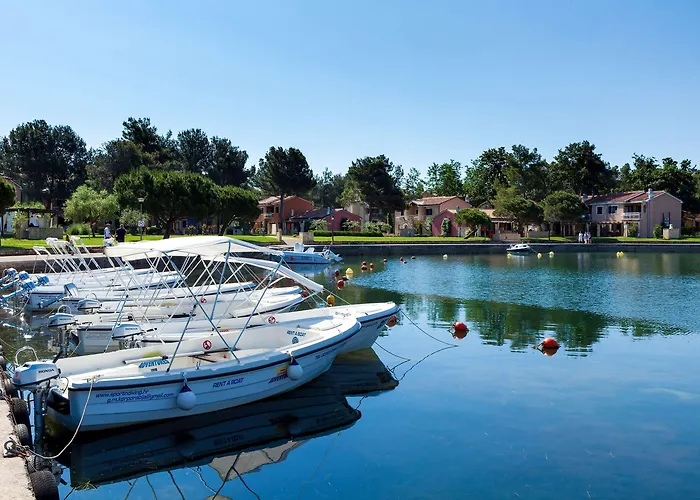 Stella Plava Laguna 아파트