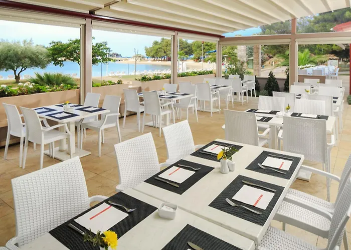 Stella Plava Laguna 아파트