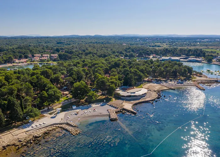 Stella Plava Laguna 아파트 *